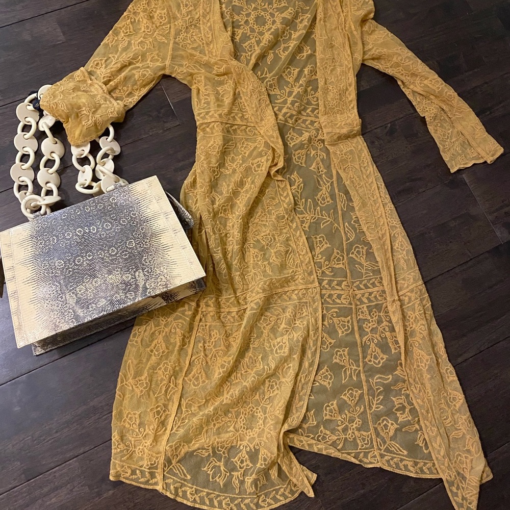 vintage duster in medium by Miss Chevious